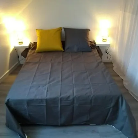 Appartement Confortable Proche Centre Ville Et Mer アパート *